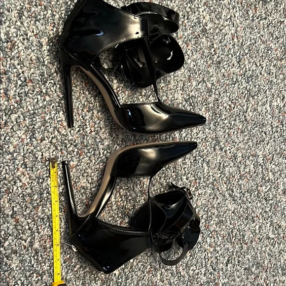 Black Women's High Heel Shoes - Picture 9 of 11